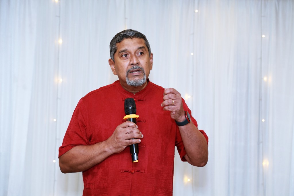 Mr Viswa